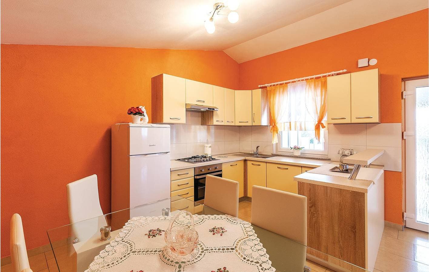 Foto 12 von 26: Gemütliche 1-Zimmer-Wohnung mit Terrasse, WLAN und Parkplatz – 1,5 km vom Strand von Fažana entfernt