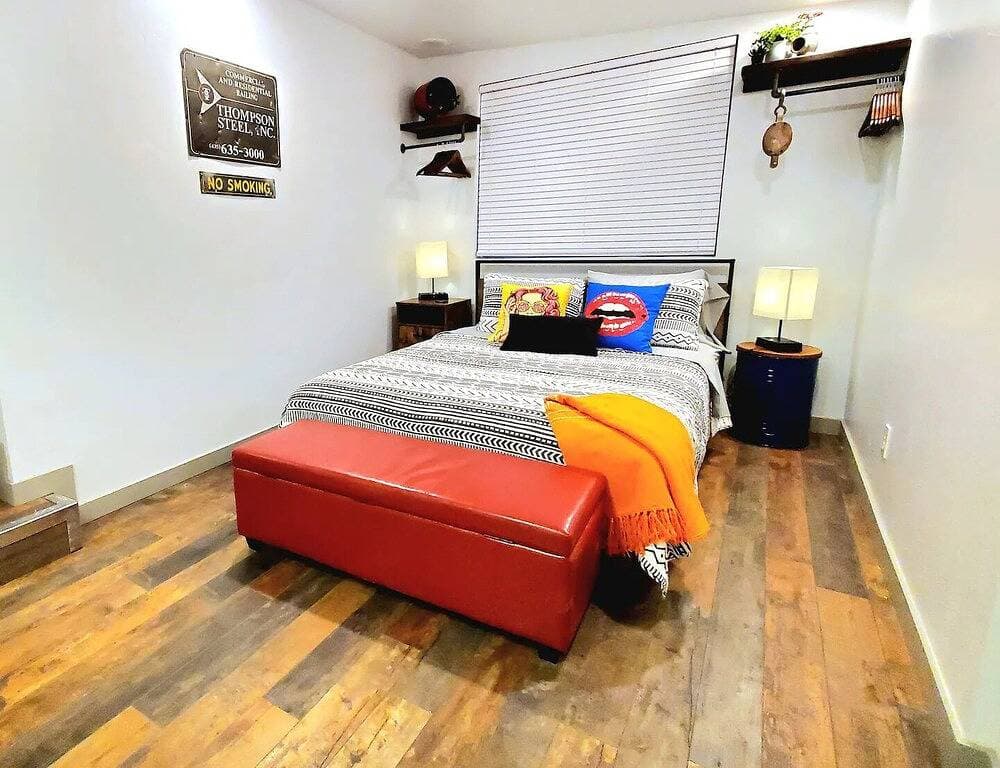 Foto 10 von 19: Comfortable, Laid-back Cottage. Private Yard. Near Zion. 2 Bedroom, Full Kitchen