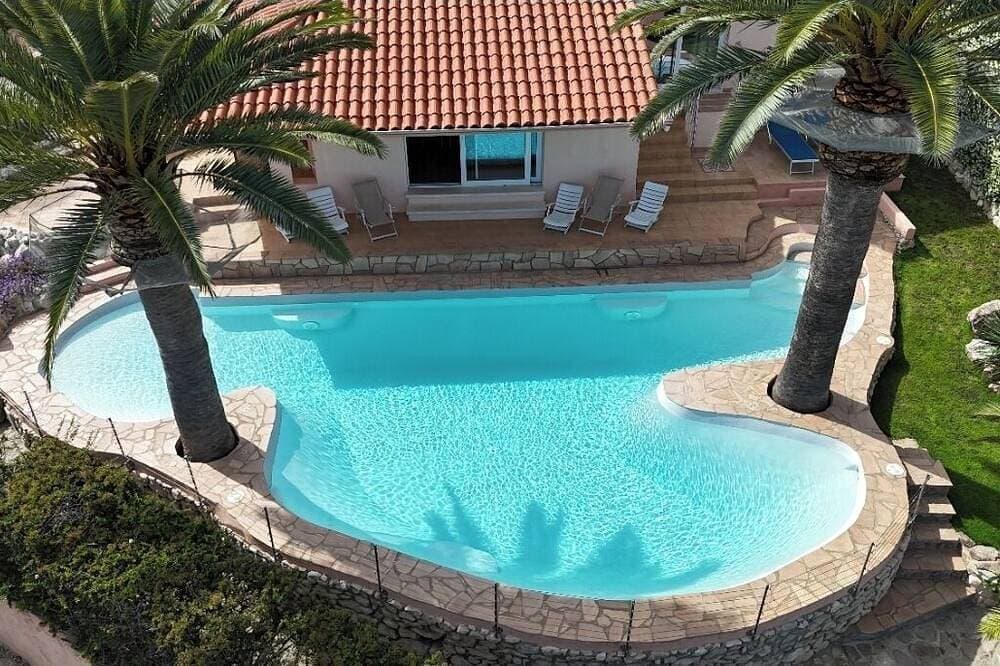 Foto 7 von 30: NeaVilla,für 11 Personen,Swimmingpool, Panoramaterrasse,70Mt vom Strand entfernt