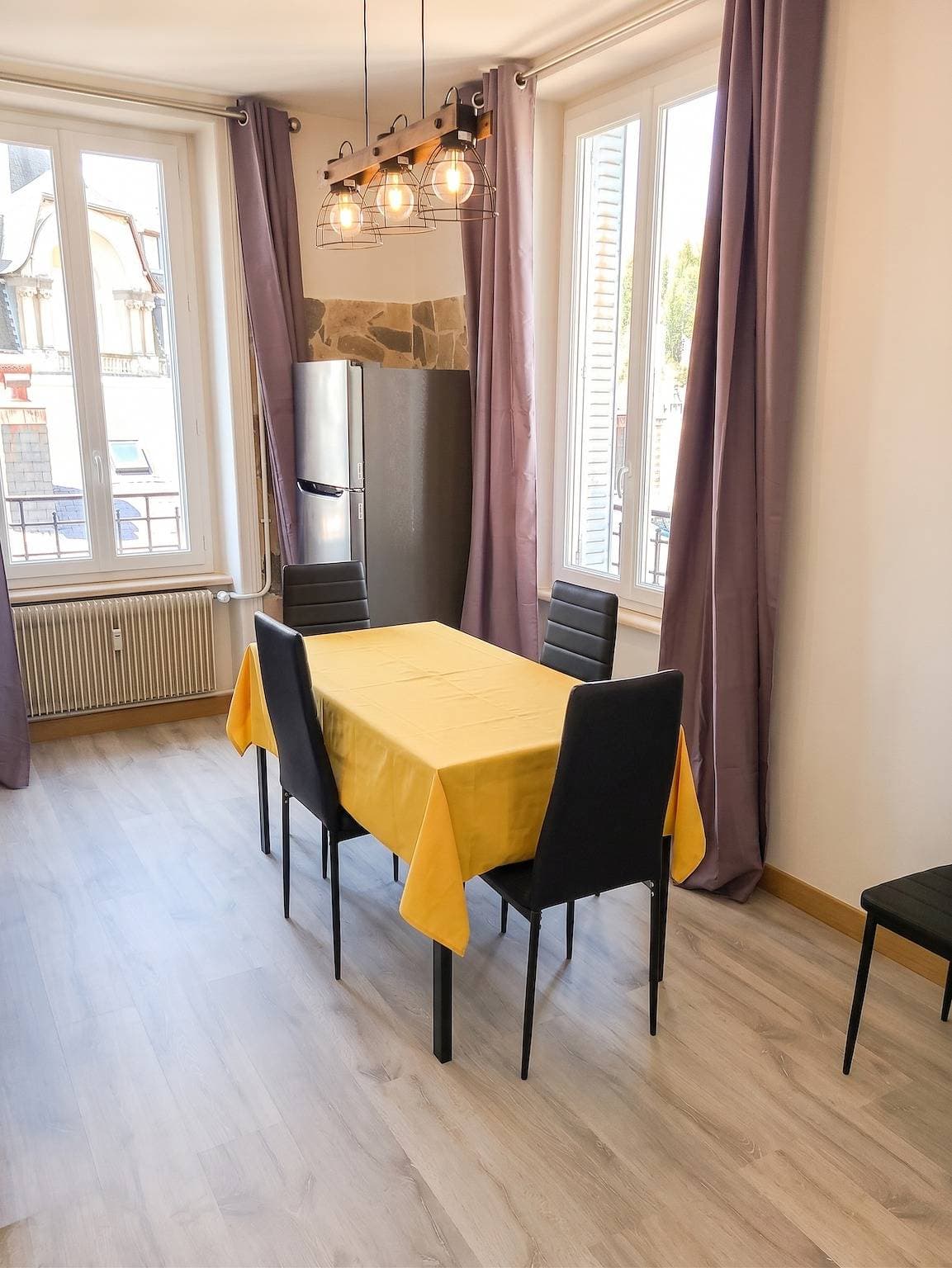 Gemütliches Appartement in La Bourboule, 64 m², angenehme Balkone 1