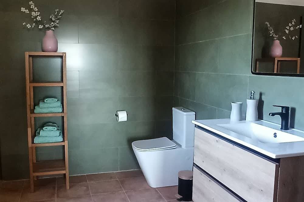 Foto 4 von 24: Naturaleza y Vino!  Habitación en Casa Rural con piscina al pie del Monte Arabí