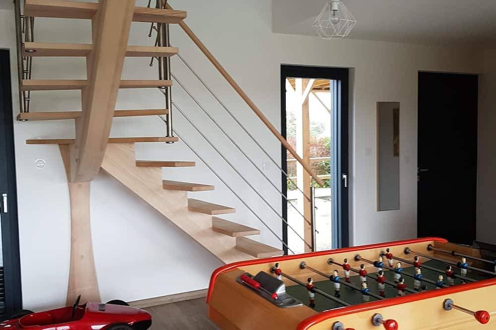 Foto 9 von 30: Modernes Holzhaus in einem Küstendorf, Landungsstrände