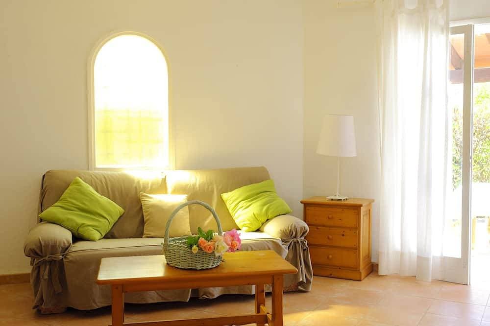Foto 8 von 18: Einfaches Ferienhaus Corb Mari, 6 Personen, Pool und Garten, Strandnah 200 Meter