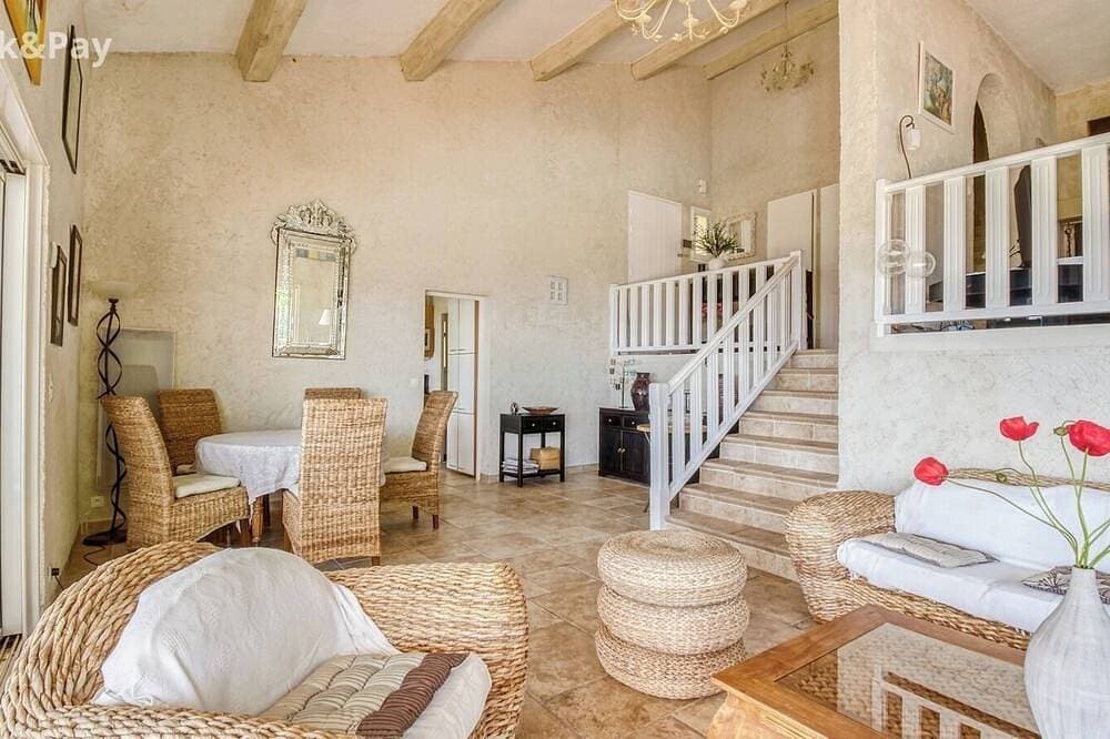 Foto 13 von 30: Villa mit privatem Pool, magischer Aussicht, absolute Ruhe