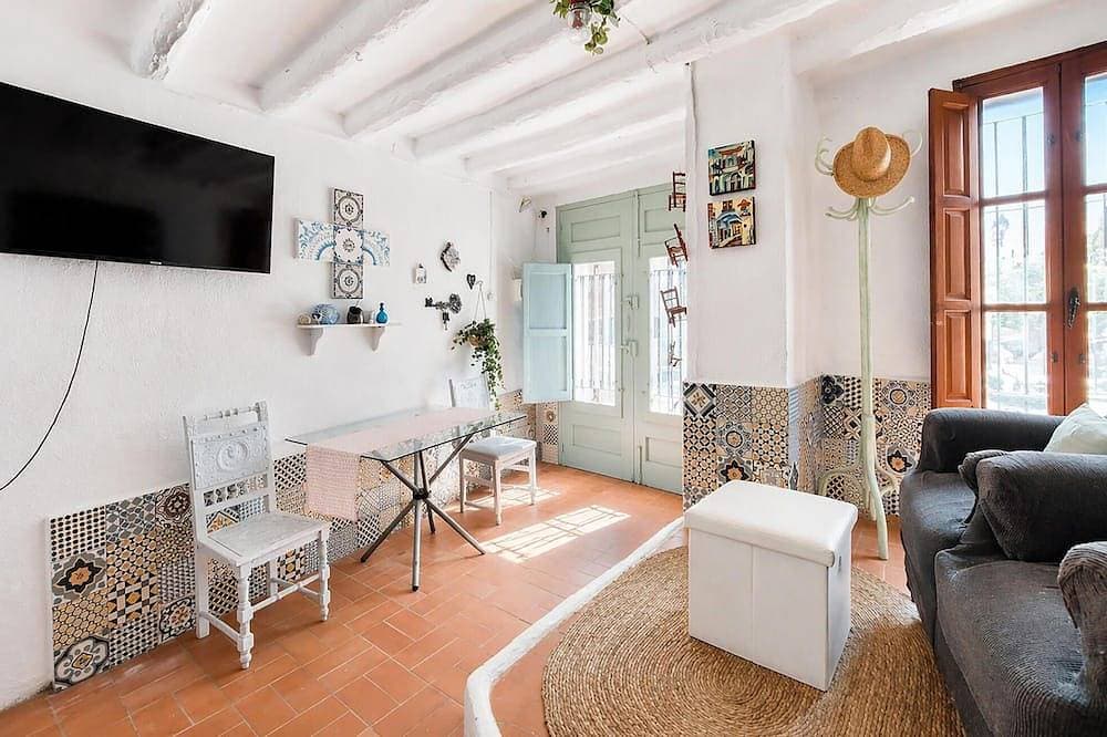Foto 12 von 30: 3 bedroom nice home in Sant Jordi