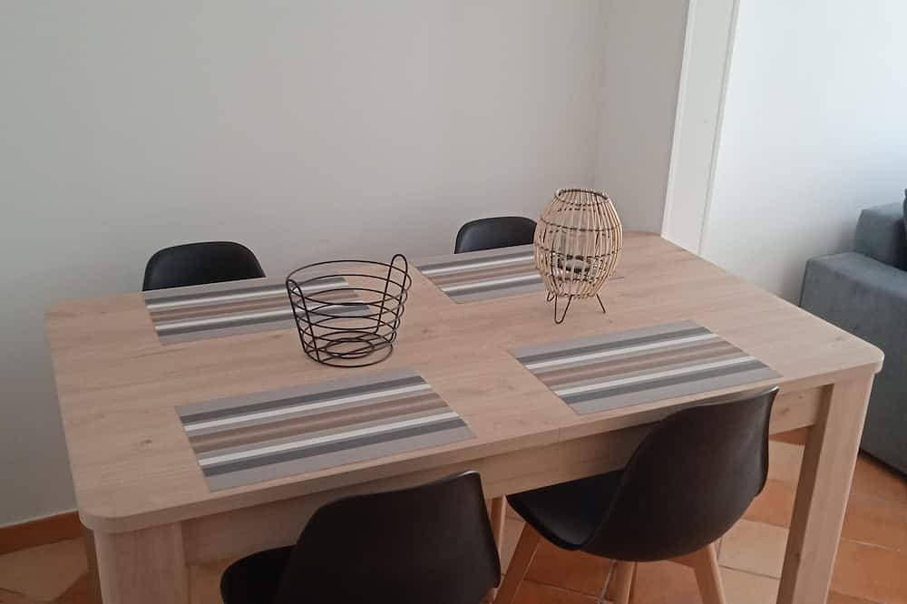 Foto 10 von 18: Charming Mersoise house 7 minutes walk from the beach with private covered parking