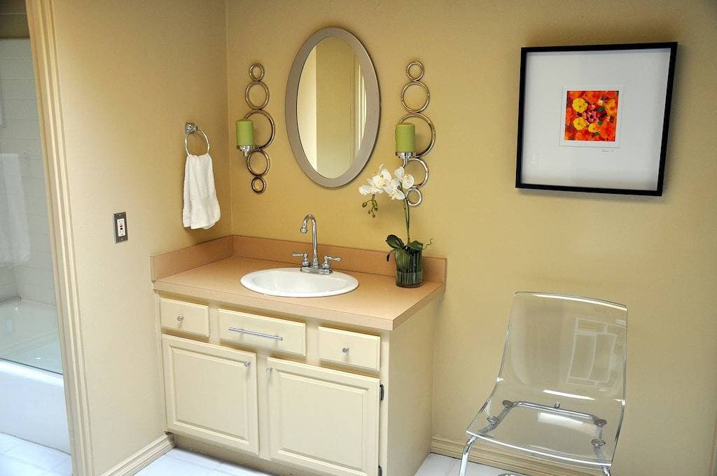 Foto 9 von 38: Modernist 1 Br, 2 Ba Condo in der Raquet Club-Kolonie! Palm Springs City Id # 1814