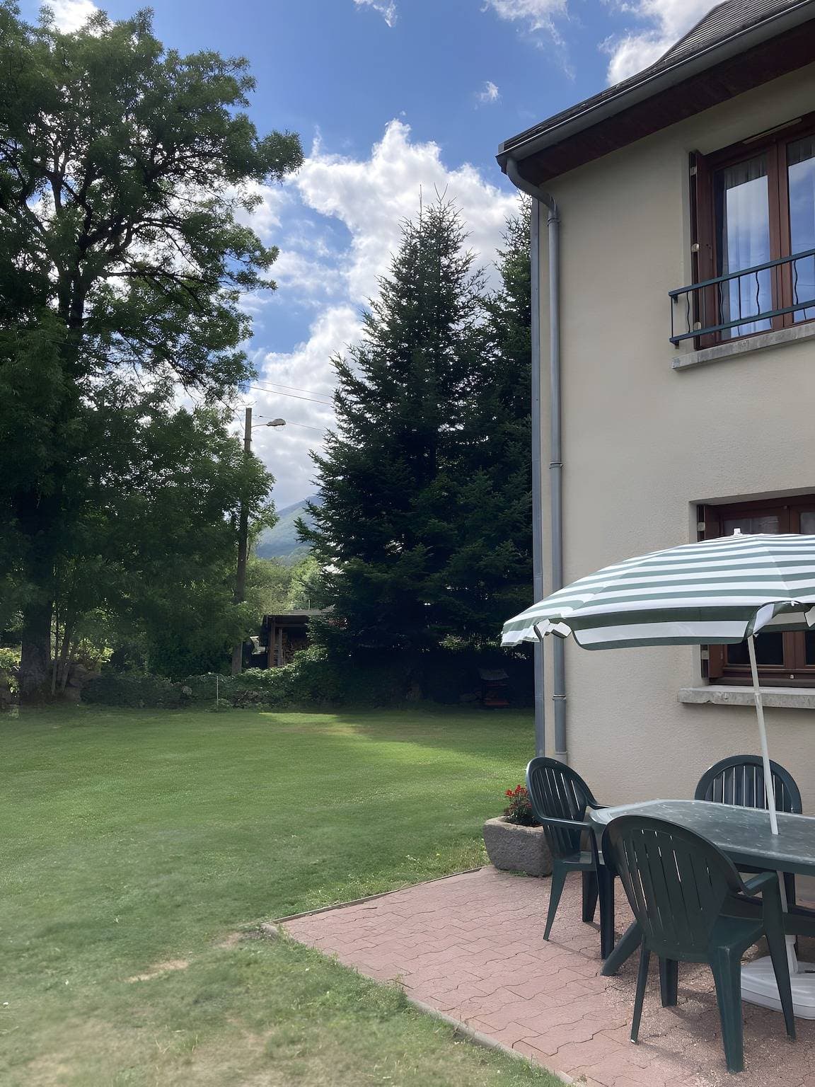 Maison Mitoyenne avec Jardin 1
