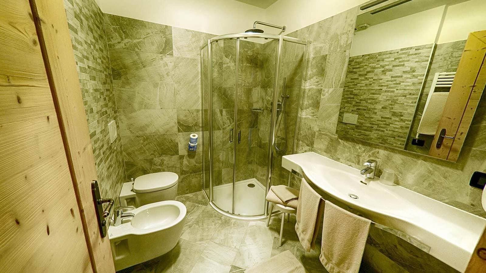 Foto 6 von 15: Wohnung Fopel - Baita Cusini mit Bergblick, Wellnessbereich und WLAN