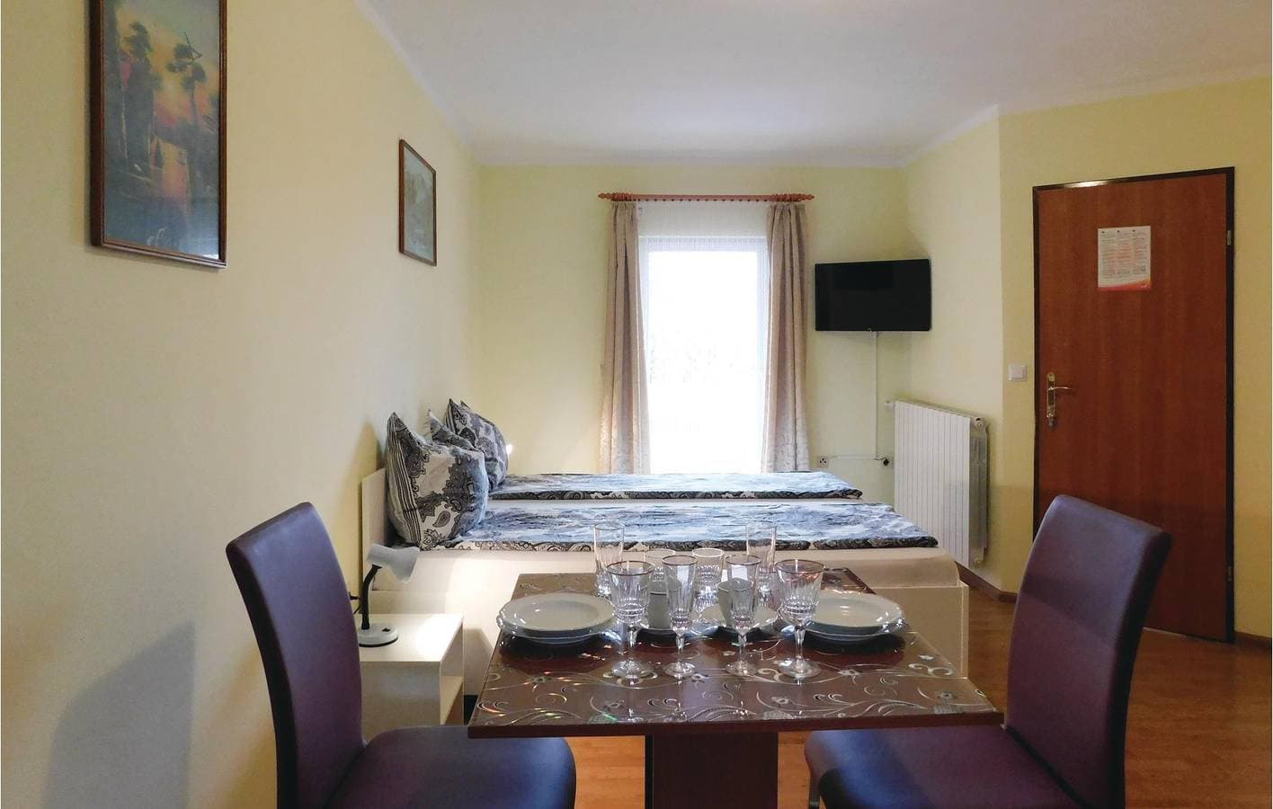 Foto 8 von 18: Gemütliche Unterkunft, 1 km vom Strand von Fažana entfernt: klimatisiertes Apartment mit Terrasse und WLAN