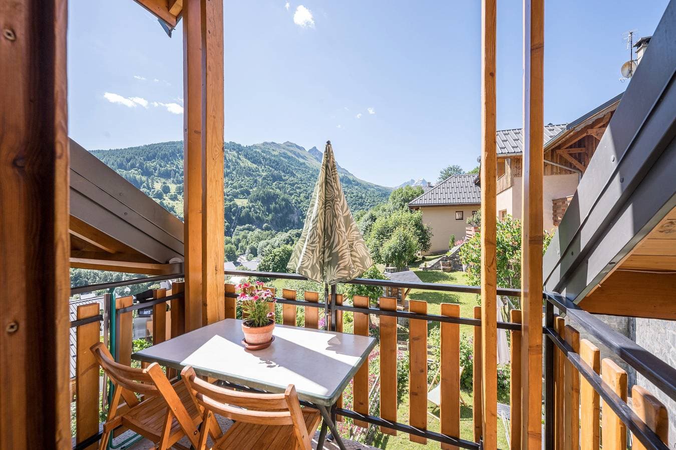 Foto 2 von 20: Chalet 'La Mouliniere 1' mit Bergblick, Balkon und Wi-Fi