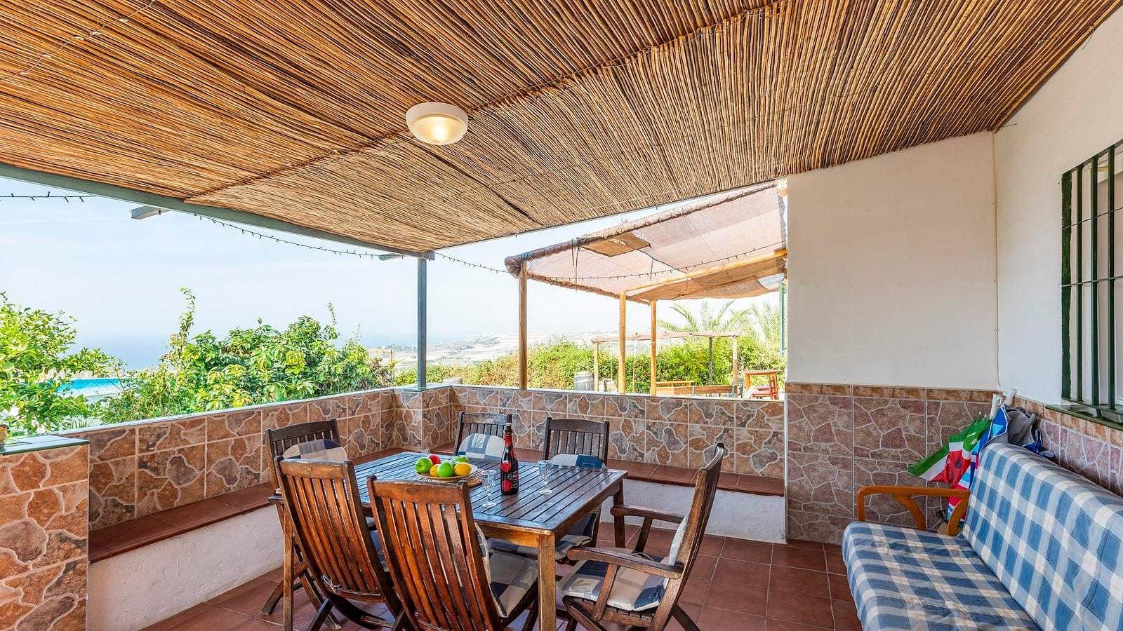 Foto 3 von 19: Lovely Sea Mountain View Cottage Torrox by Ruralidays