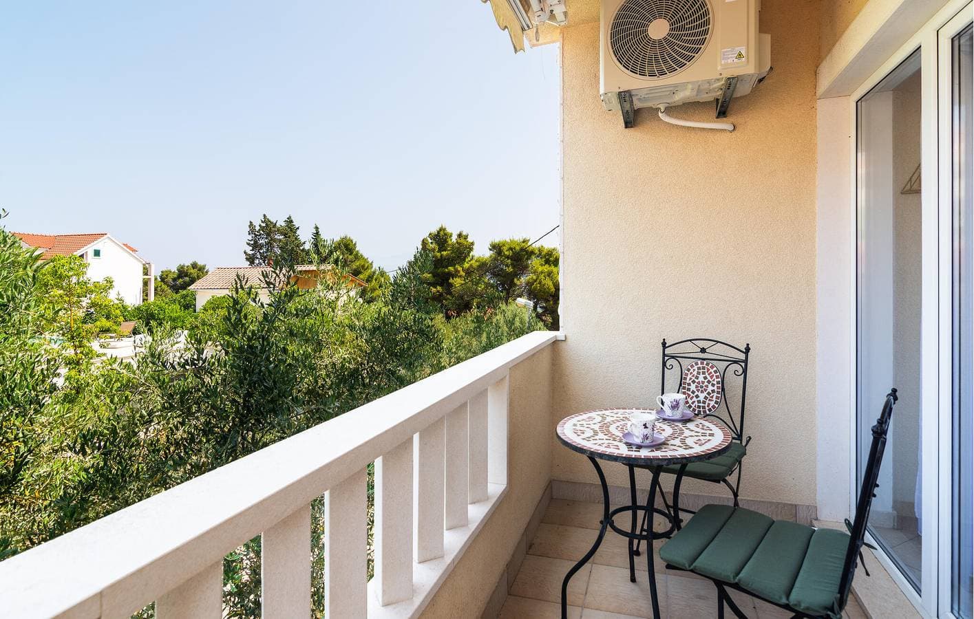 Foto 4 von 19: Apartment mit Meerblick, Terrasse, WLAN und Parkplatz – 2,5 km vom Strand entfernt