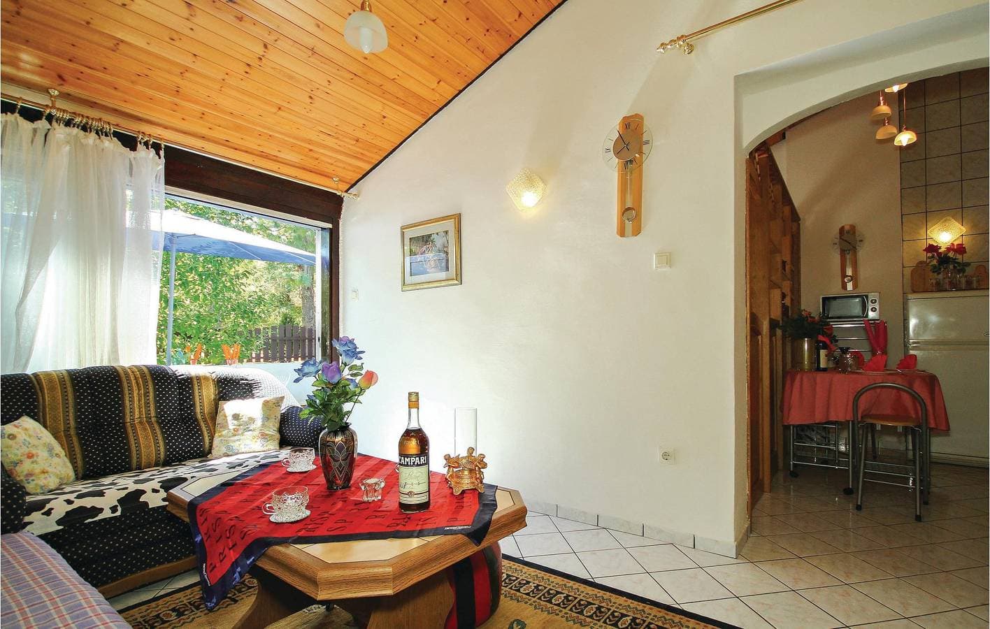 Foto 10 von 32: Charmante Ferienwohnung mit Terrasse, Klimaanlage und Parkplatz in der Nähe eines FKK-Strandes