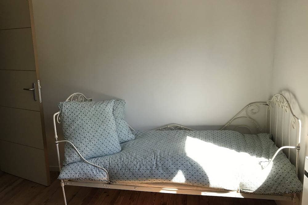 Foto 7 von 30: Haus 150 m vom Strand mit privatem Kino, Sauna und Hammam