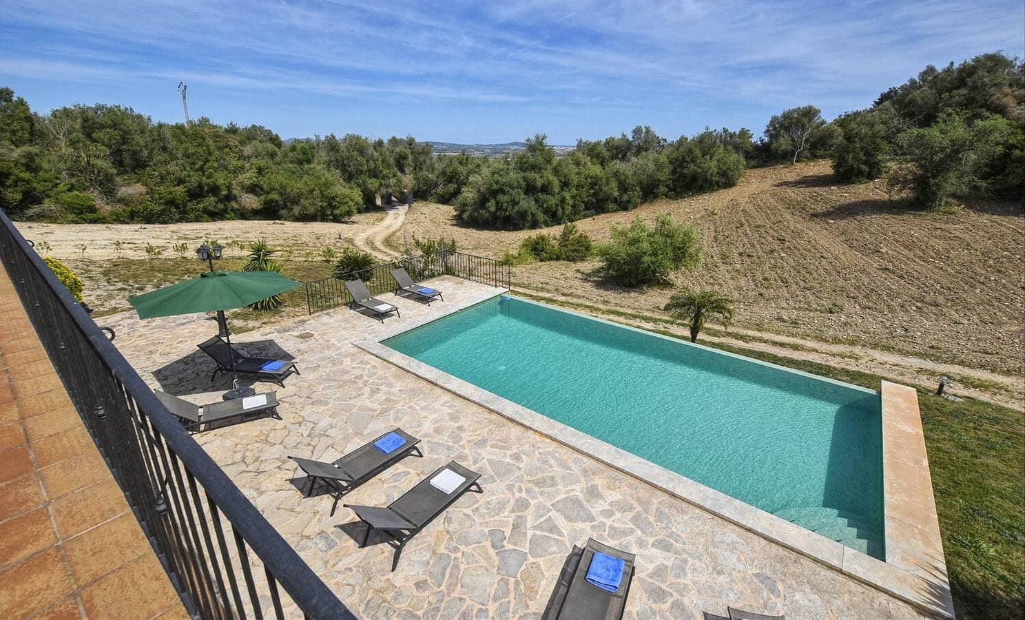 Foto 11 von 31: Ferienhaus 'Horlandis' mit Bergblick, privatem Pool und WLAN