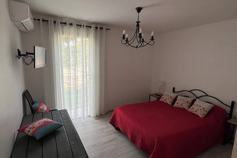 Foto 3 von 28: Freistehende Villa 80m2 jeder Komfort auf der Straße calenzana 5 km vom Meer