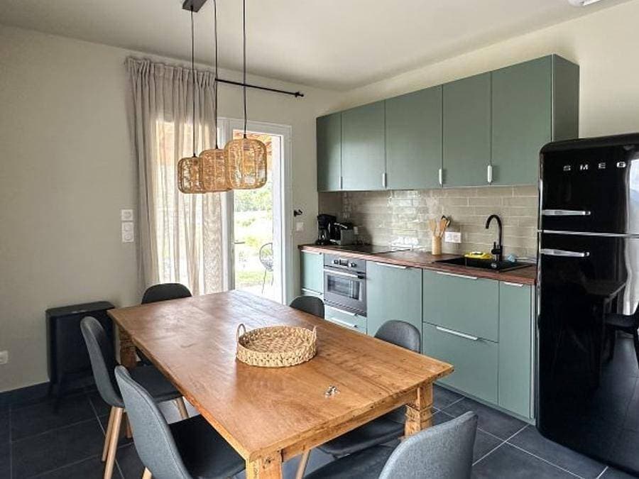 Foto 4 von 52: FranceComfort Domaine de Castellane - Villa 7 personen - Villa 7p. 1 Badezimmer
