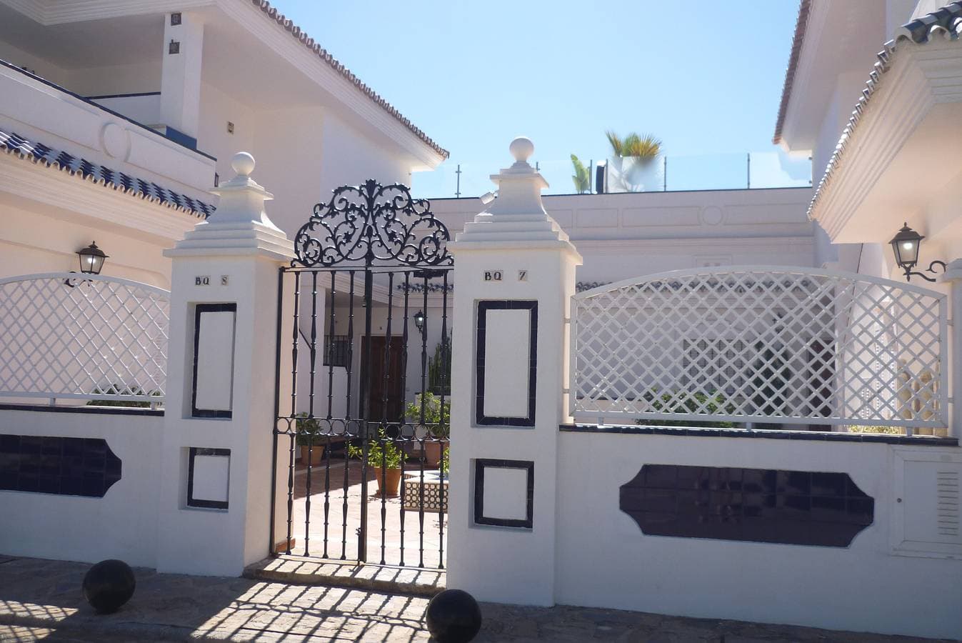 Foto 12 von 18: Fantastic Beachfront Apt El Faro - Arkadia Beach 8