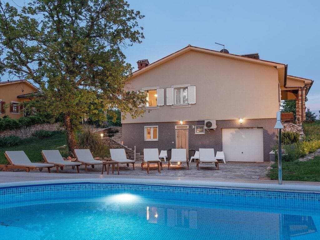Foto 2 von 31: Villa in Labin mit Schwimmbecken