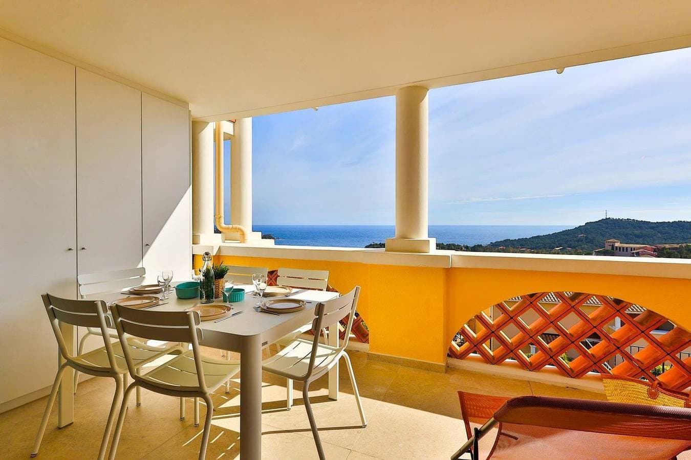 Foto 12 von 24: Modernes stilvolles Apartment für 4 Personen im Cap Esterel mit Meerblick