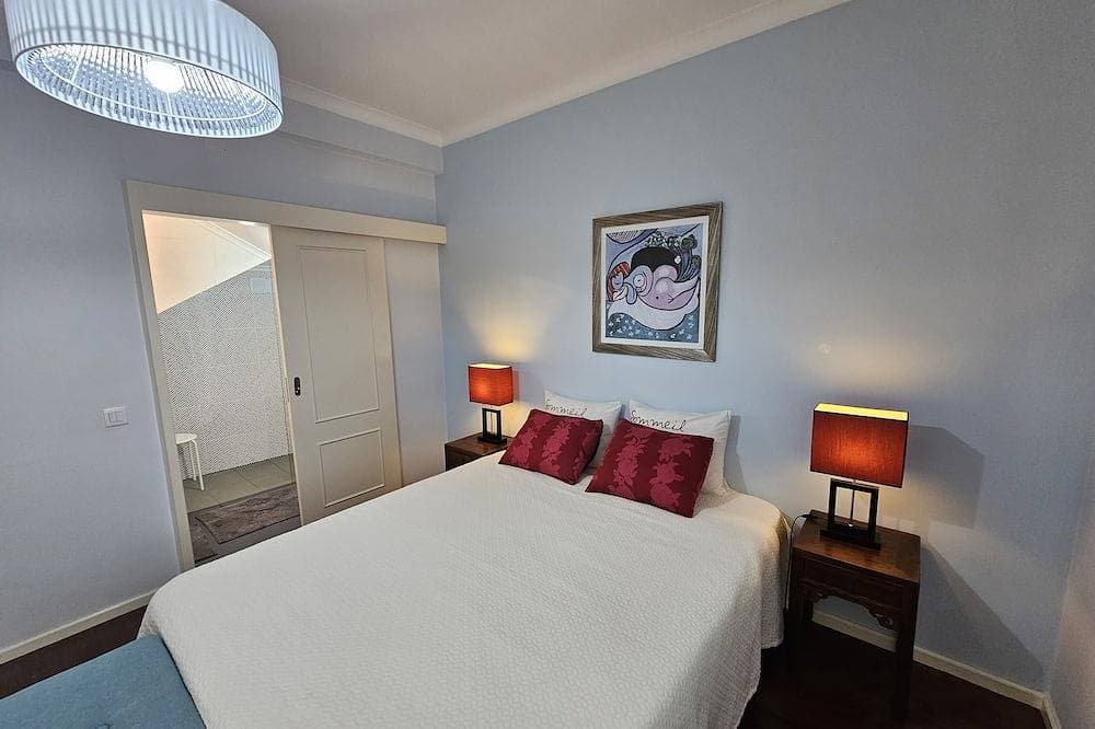 Foto 3 von 30: Sesimbra, Villa Luxueuse, Vue Superbe sur Océan, Port, Plage, 6/7 Voyageurs