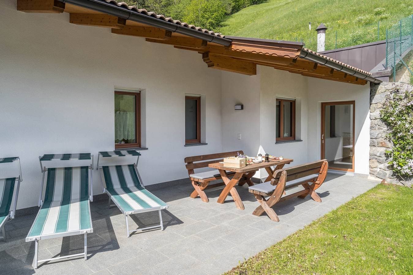 Foto 12 von 15: Ferienwohnung " Pfandlerhof Rot" mit Bergblick, WLAN, Balkon & Garten