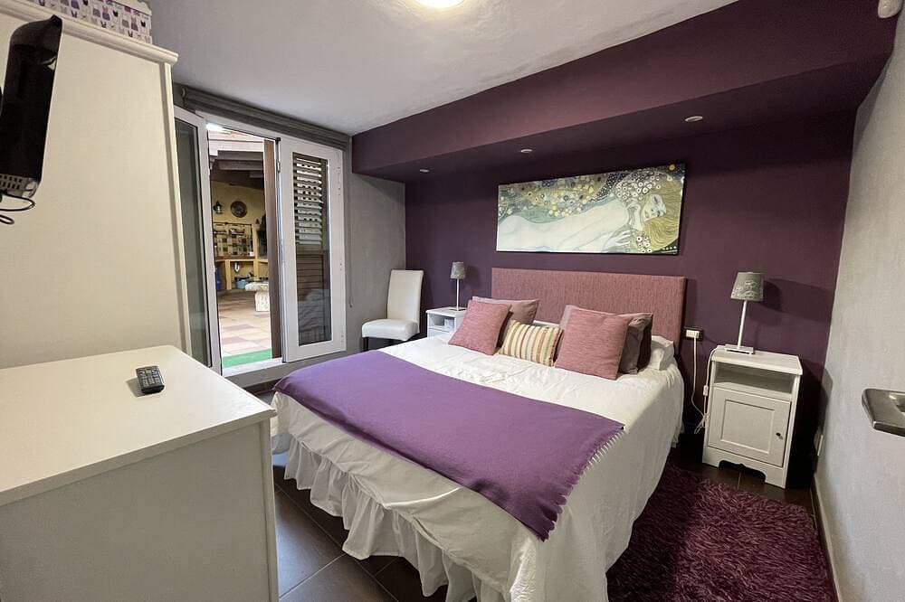 Foto 3 von 30: Lv Los Veroles mit beheiztem und privatem Pool, schöner Aussicht und WLAN.