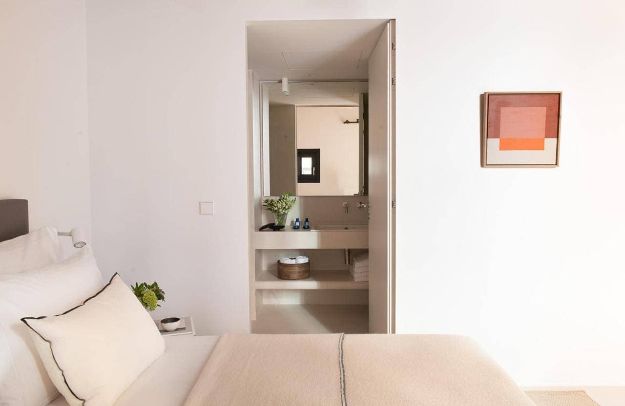 Foto 5 von 18: The Onsider - Luxury 2 Bedroom Apartment in Port Vell