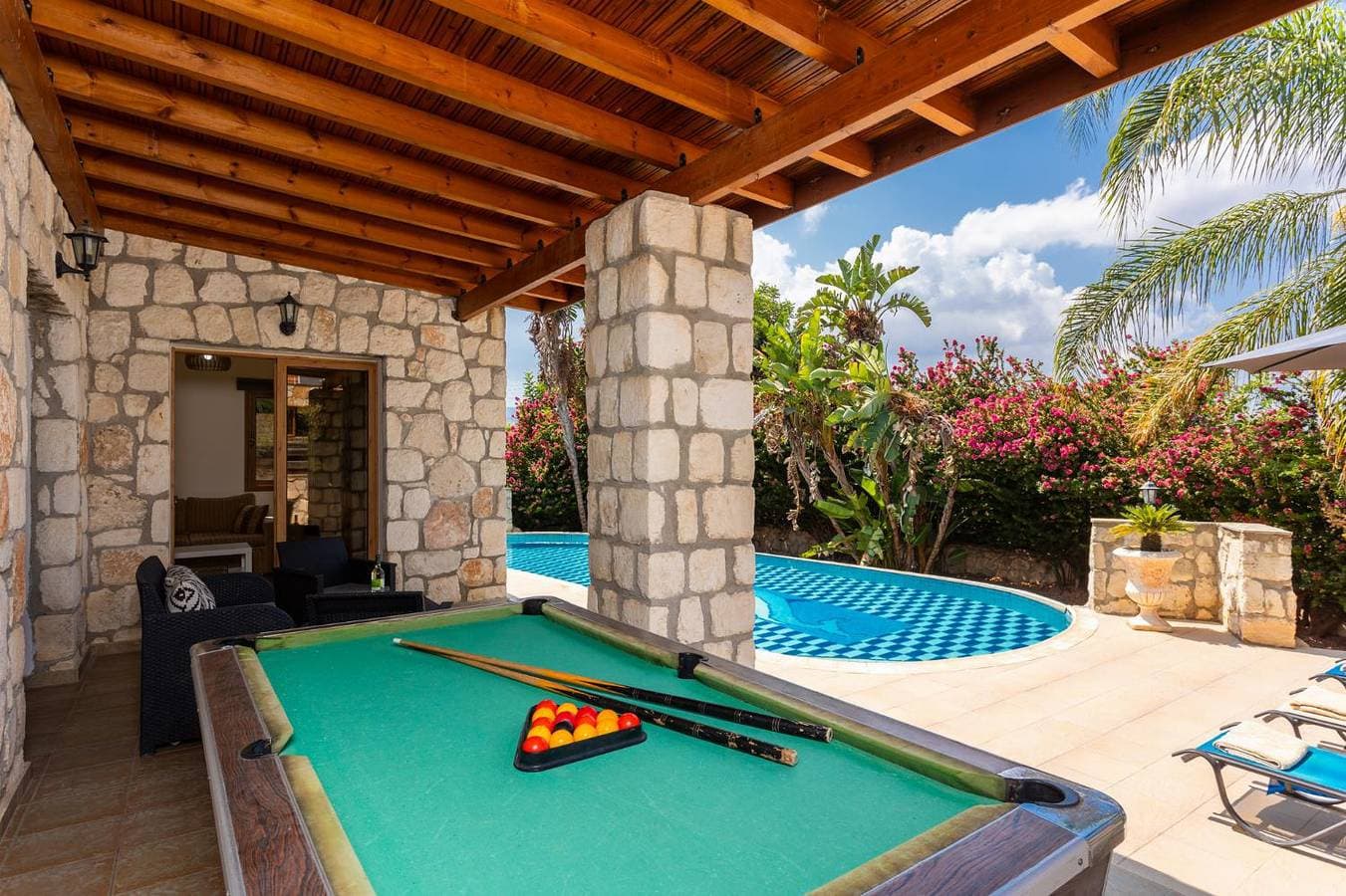 Foto 9 von 25: Villa für 6 Personen mit Balkon