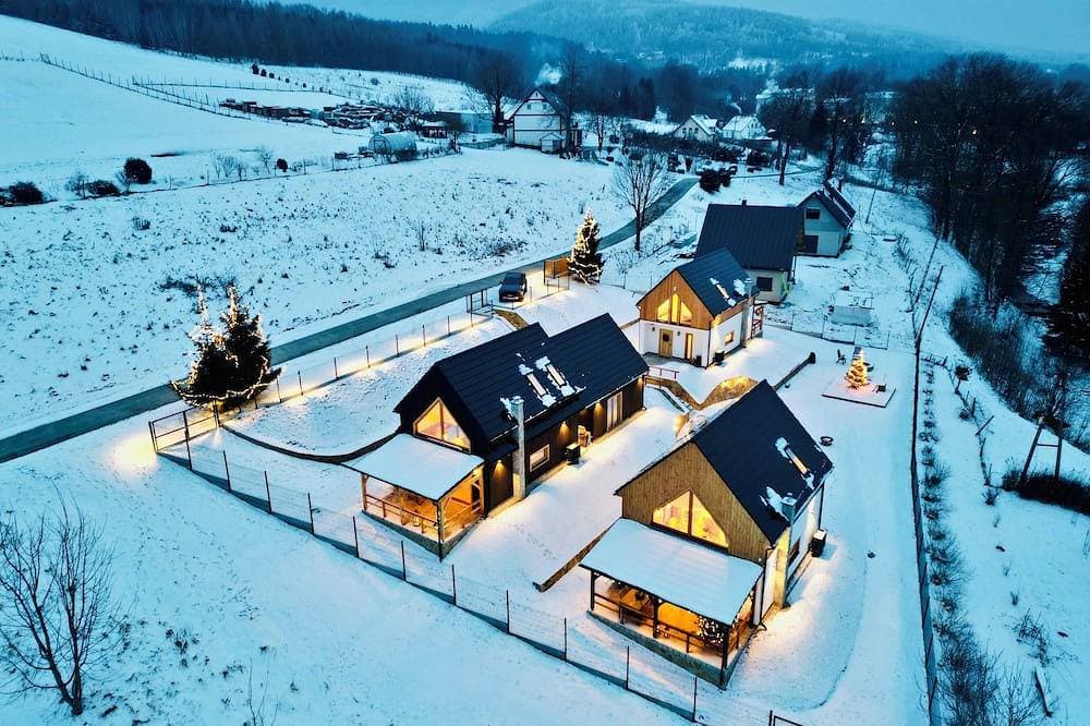 Izera Potok Teil eines Ensembles aus drei baugleichen Ferienhäusern Izera House 1