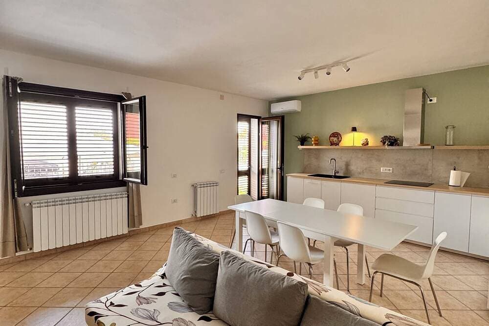 Foto 8 von 24: Villa with 3 rooms and garden among nature, sea, mountains