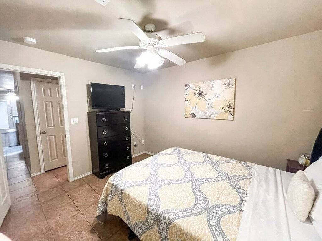 Foto 8 von 26: Shady River Oasis -2Bdr / 2Bth- Für 8 Personen!
