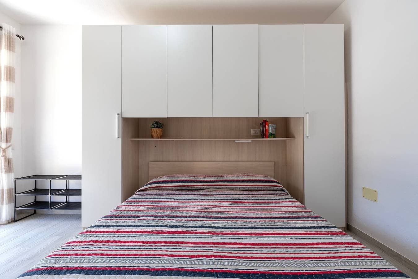 Foto 12 von 25: Ferienhaus 'Mare Nostrum' mit Bergblick, privater Terrasse und Klimaanlage