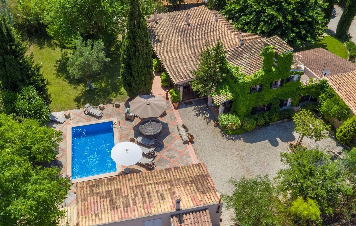 Foto 4 von 46: Jornets City Center Wohnung mit Terrasse und Grill
