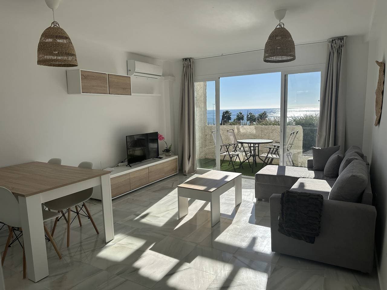Foto 6 von 23: Ferienwohnung für 4 Personen mit Terrasse