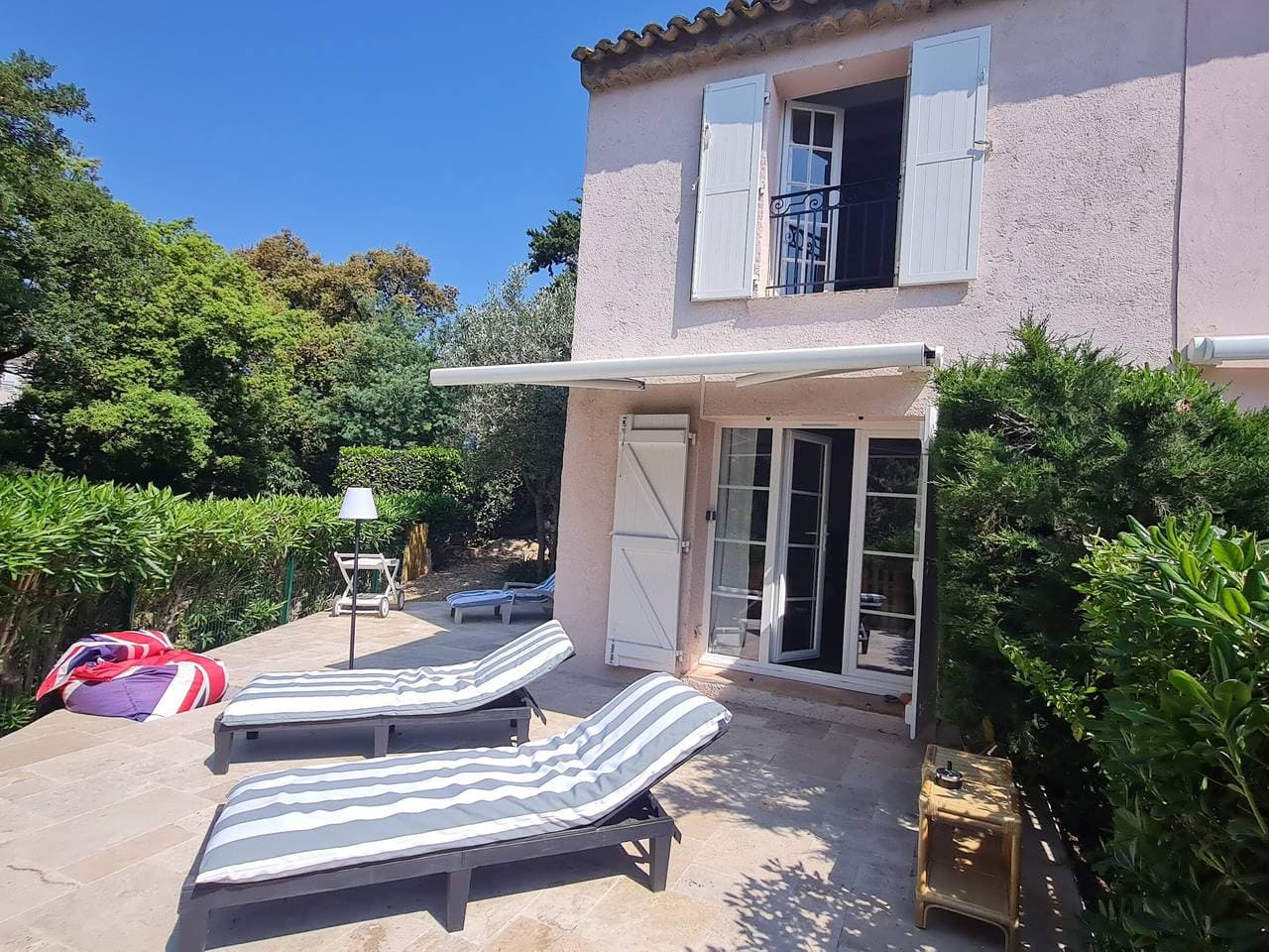 Foto 3 von 27: 3-Zimmer Mazet klimatisiert, Pool, strandnah in Sainte-Maxime