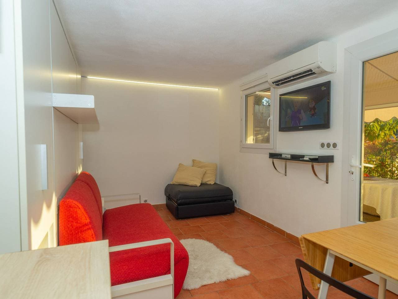 Foto 8 von 18: Charmantes renoviertes Studio mit Terrasse, Klimaanlage und kostenlosem WLAN