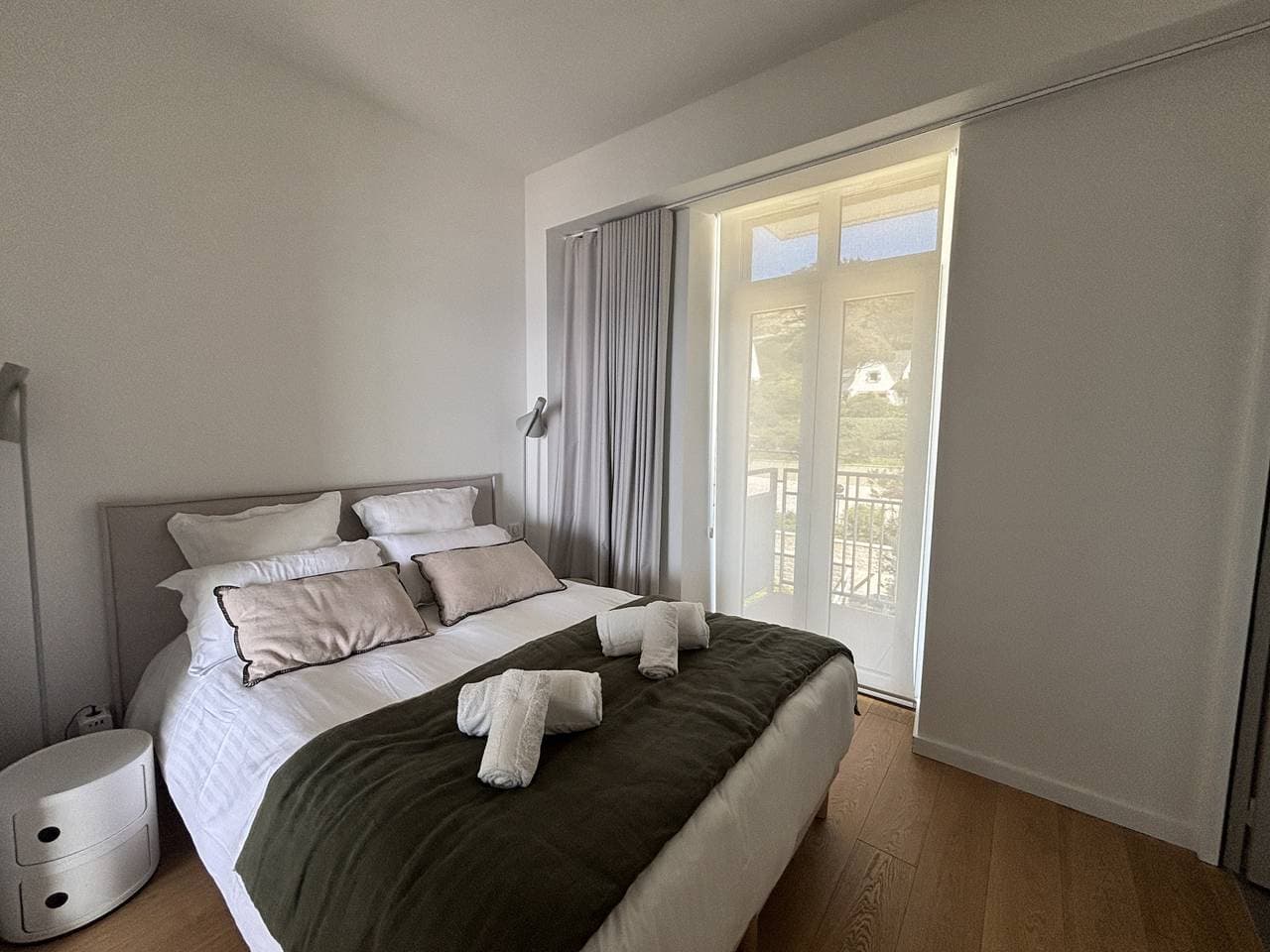 Foto 4 von 38: Toenno T3 · T3 Luxury Apartment with Sea View
