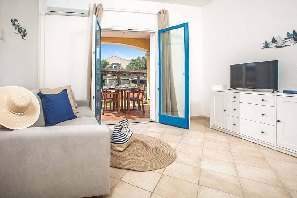 Foto 10 von 24: Toro III (Apartment for 4 Guests - 30' from Porto Cervo)
