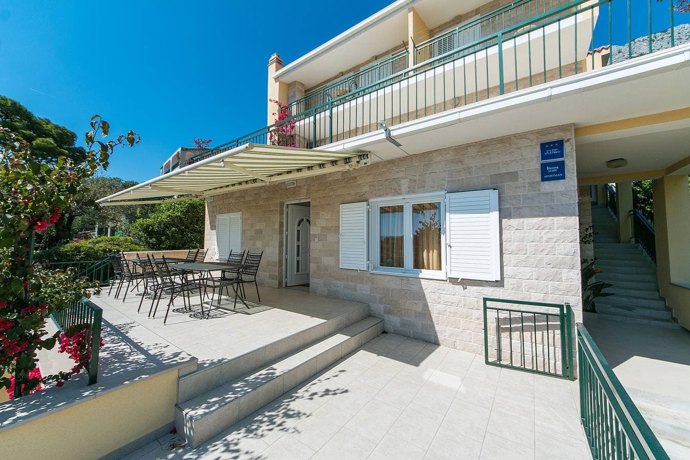 Foto 4 von 20: Zimmer mit Balkon und Meerblick Brela, Makarska S-2717-a