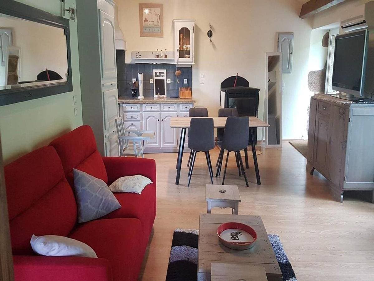 Foto 13 von 52: Two-Bedroom Holiday Home