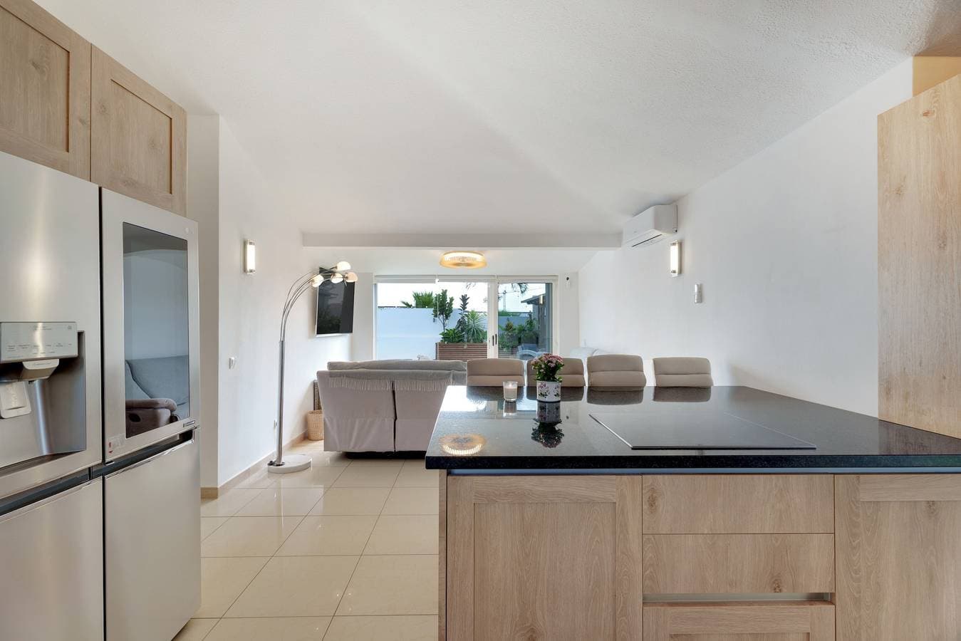 Foto 10 von 32: Ferienvilla 'Casa Zara' mit Meerblick, WLAN und Klimaanlage