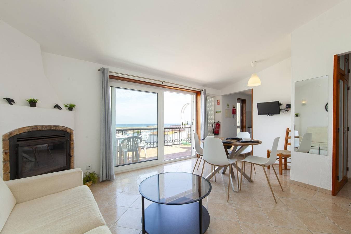 Foto 4 von 35: Ferienwohnung für 4 Personen mit Balkon