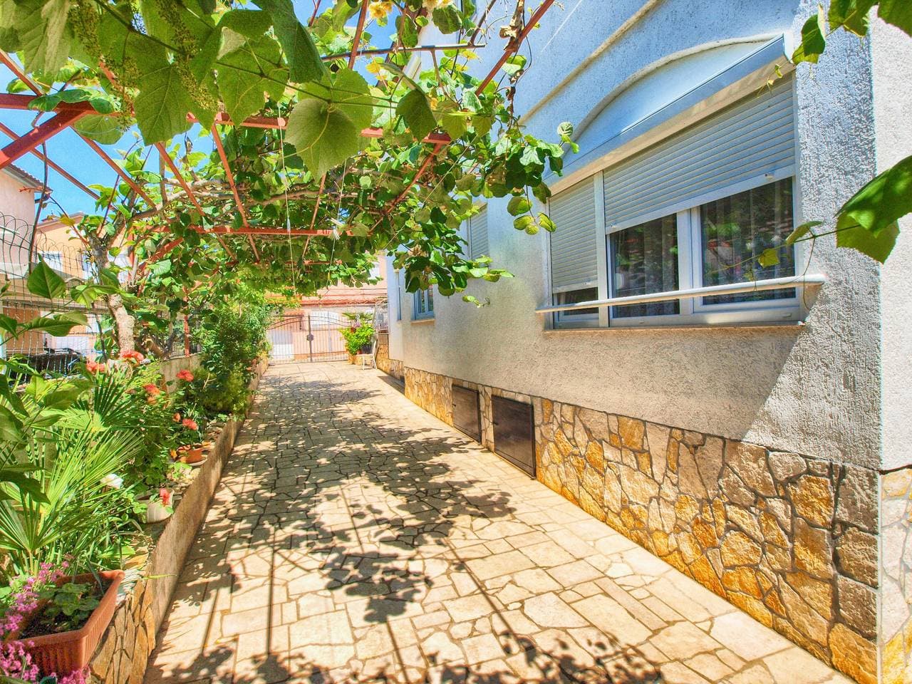 Foto 4 von 23: Ferienwohnung für 2 Personen mit Terrasse