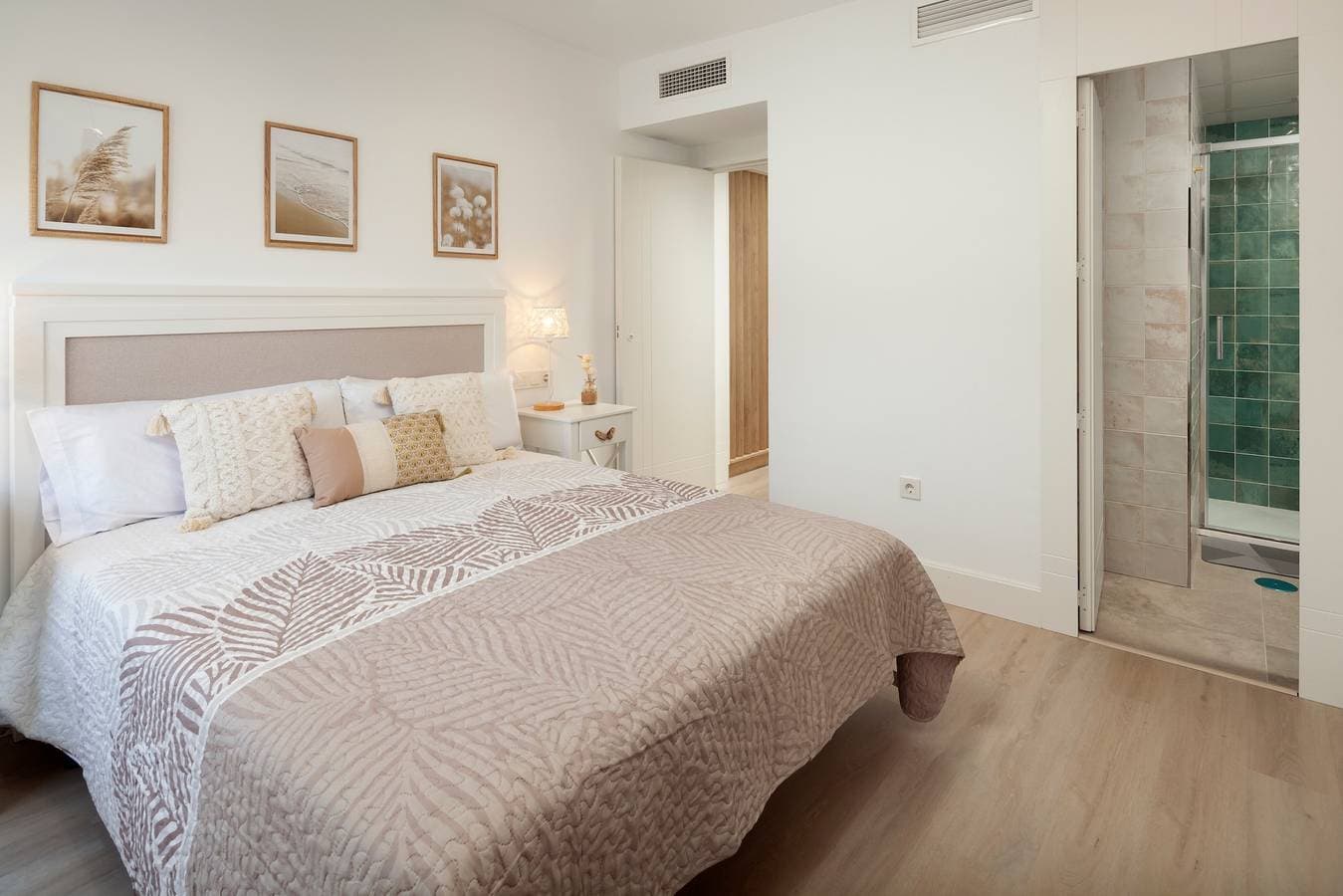 Foto 12 von 26: Ferienwohnung „Mediterráneo“ mit Meerblick, privater Terrasse und Klimaanlage