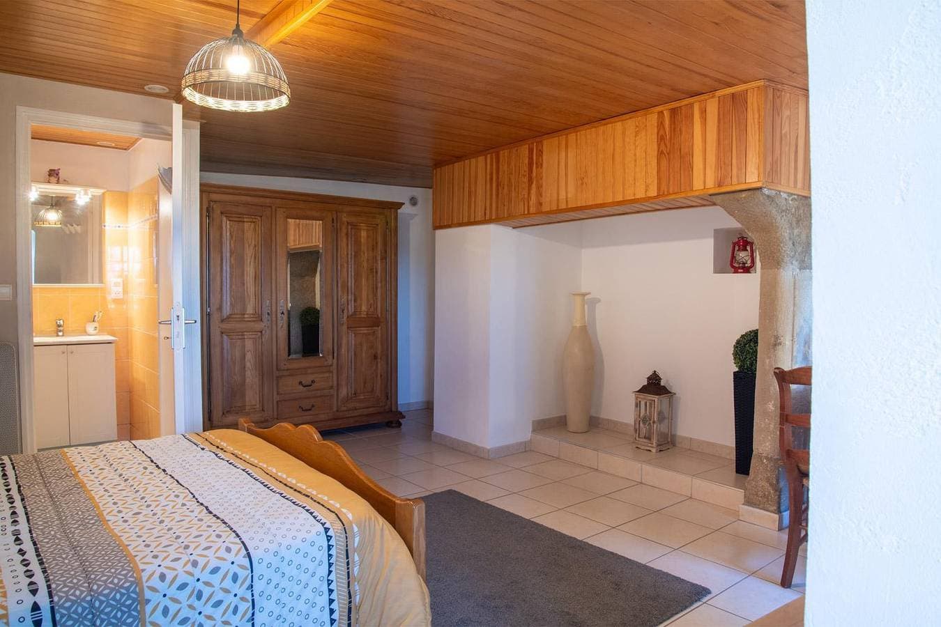 Foto 13 von 32: La Maison d'Élise