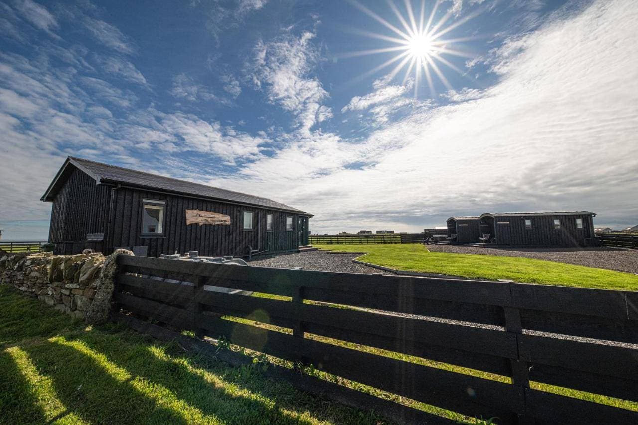 Farr North Lodge 1 On The NC500 With Stunning Sea Views! 1