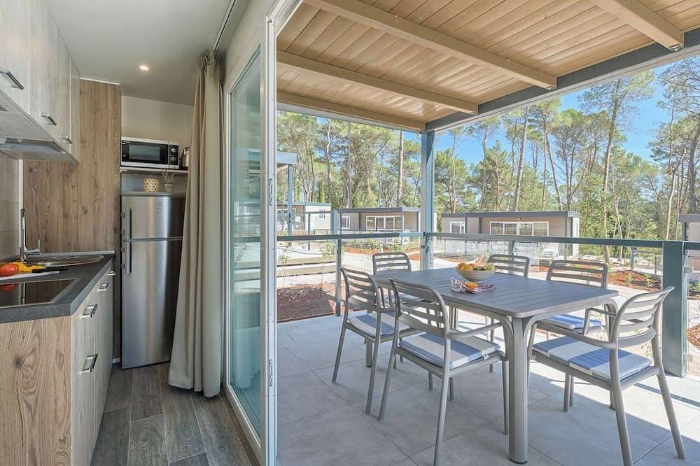 Foto 11 von 30: Schöne Wohnung in einem Ferienhaus für 6 Leute mit Klimaanlage, Pool,  W-Lan, TV und Terrasse