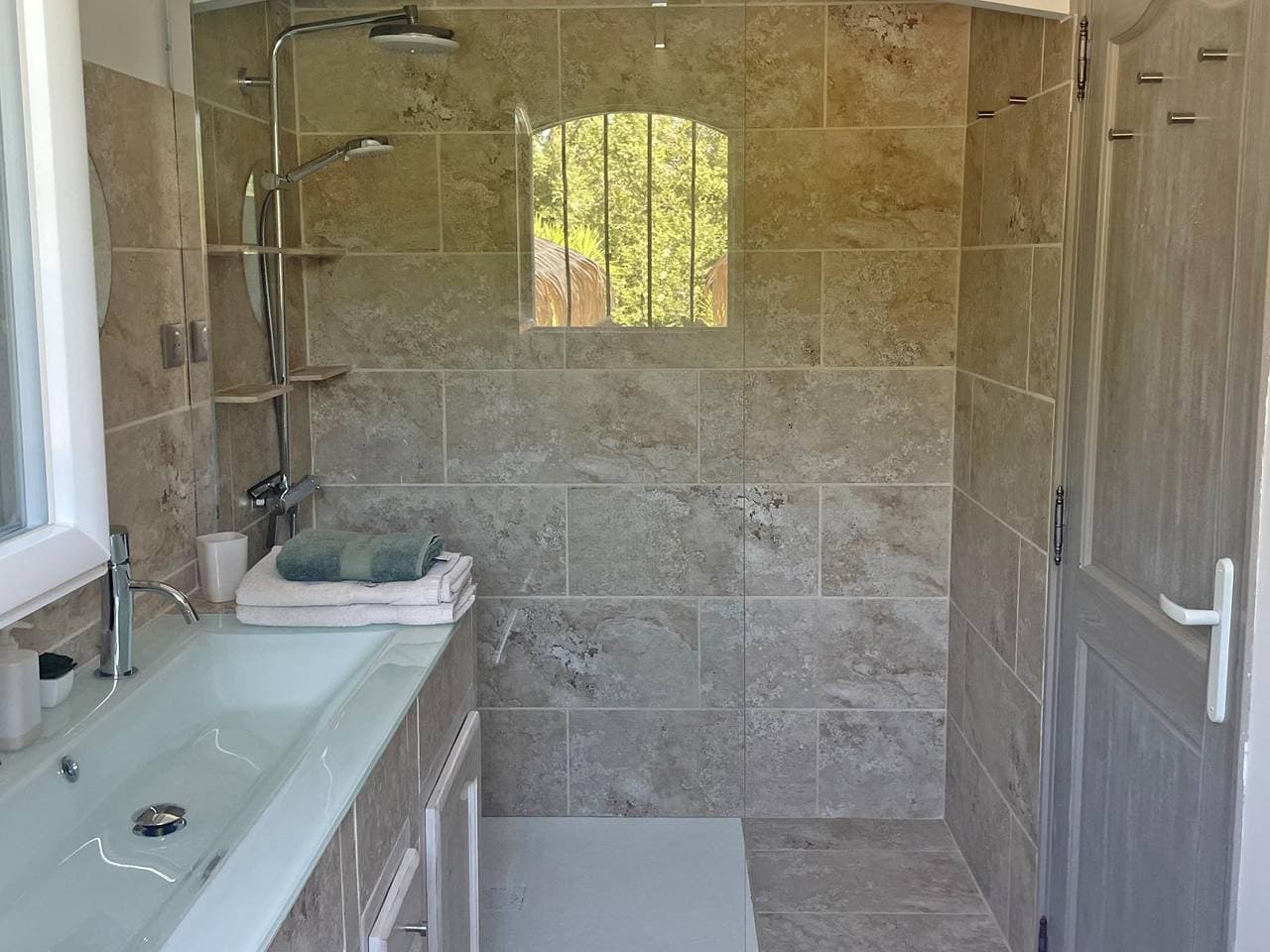Foto 9 von 25: Luxuriöse Villa mit Klimaanlage und privatem Pool